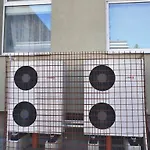 Morava 309 Safarikova 855 ホテル