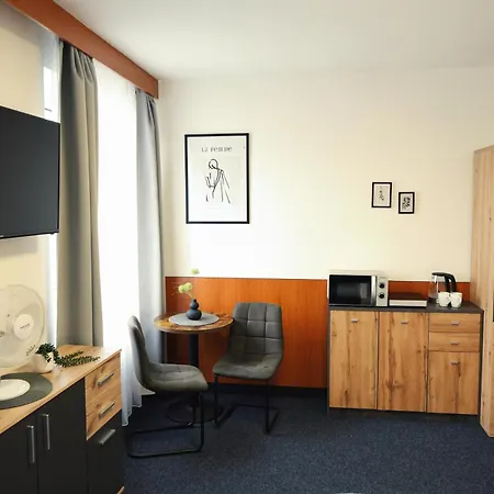 Hotel Morava 309 Safarikova 855